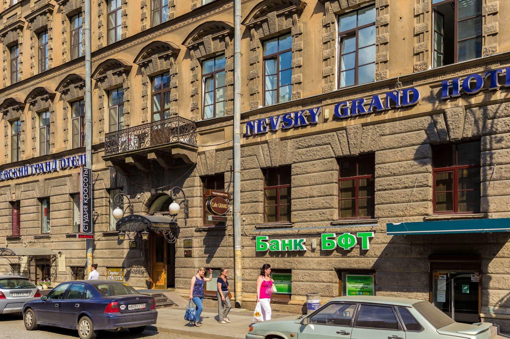Nevsky Grand Apartments Sint-Petersburg Buitenkant foto